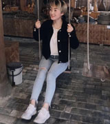 ShaSha Hou ShaSha Hou